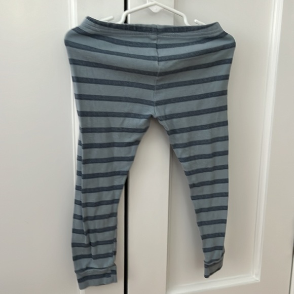 Boys Size 3T Carter’s Pajama Set - Picture 4 of 5